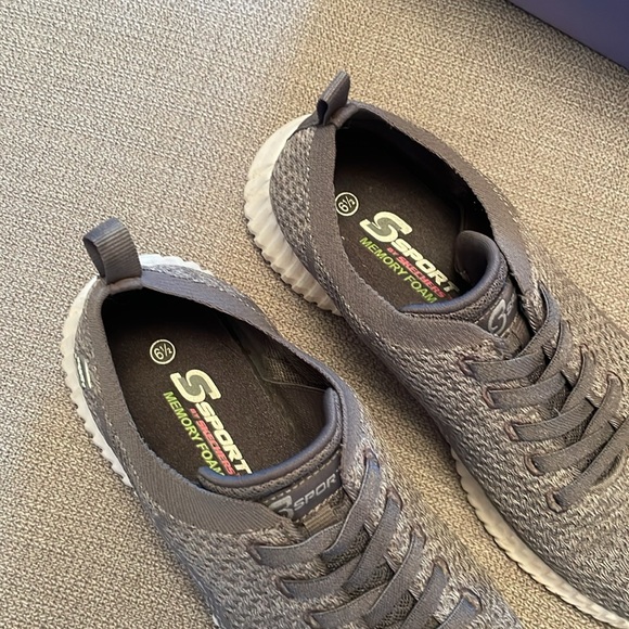 SPORT BY SKECHERS with Memory Foam RESSE Size 6.5 - Picture 3 of 11